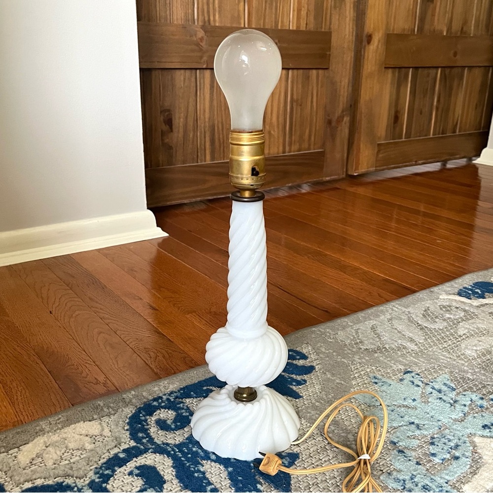 Vintage Fenton Milk Glass Lamp with Swirl (lamp shade not included)